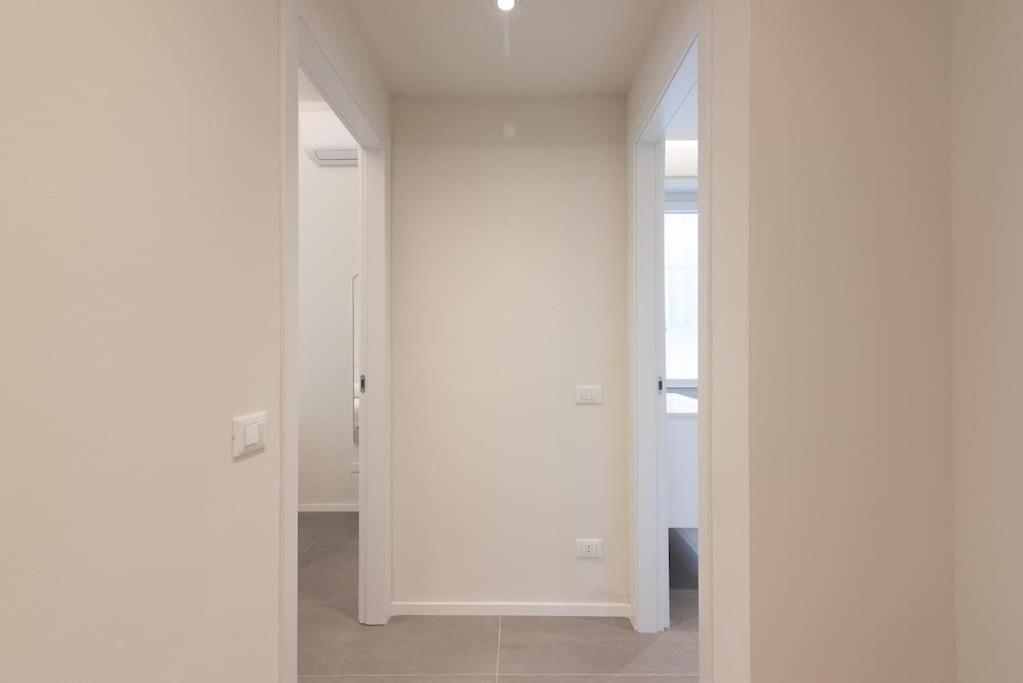 Apartment Modern Ac, Wifi Next To 2 Metro Line Stations And Life Area Milan