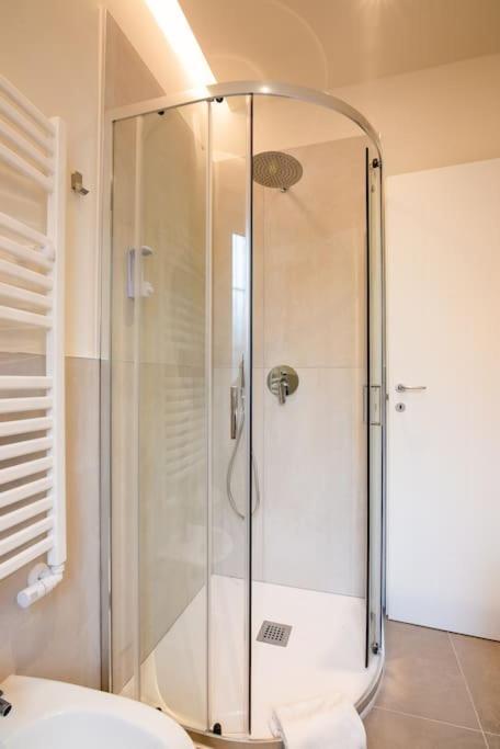 Modern Ac, Wifi Next To 2 Metro Line Stations And Life Area Apartment Milan